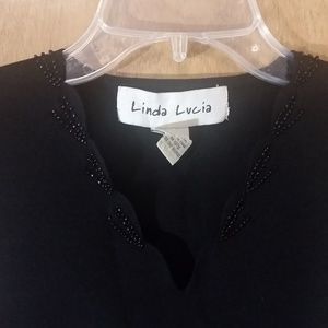 Black V-neck sleeveless shirt/top